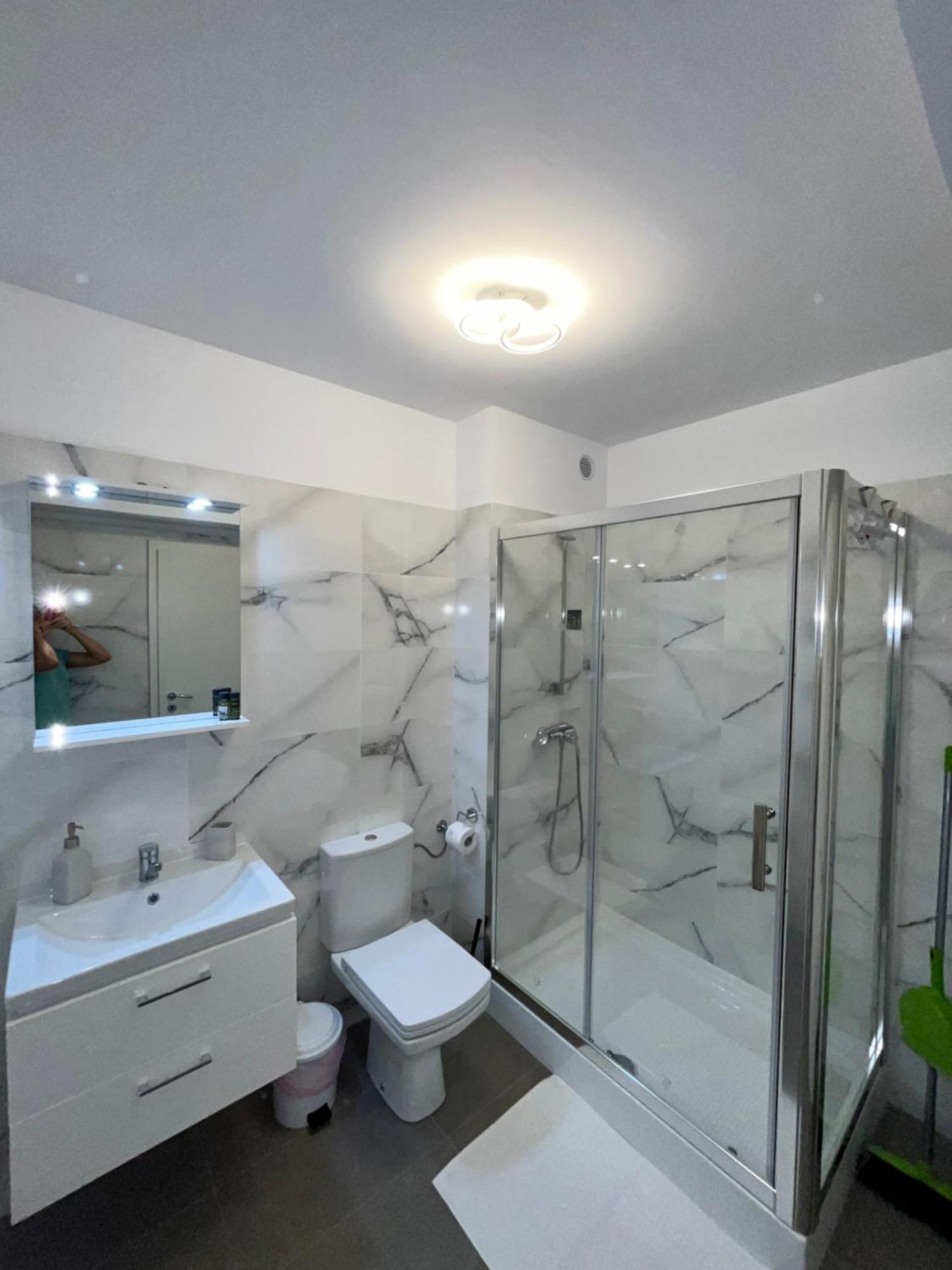 Stepo Sunset Apartment Bukares Bagian luar foto