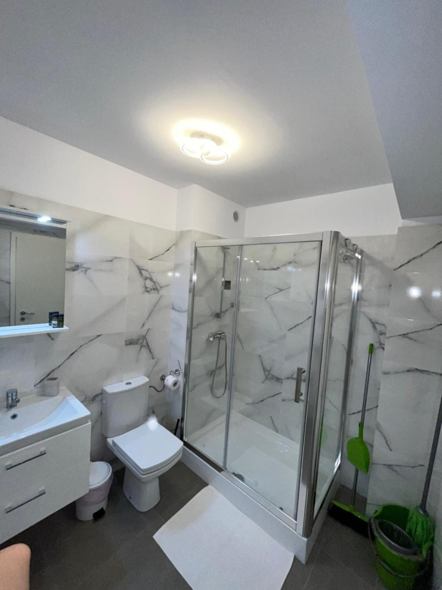Stepo Sunset Apartment Bukares Bagian luar foto