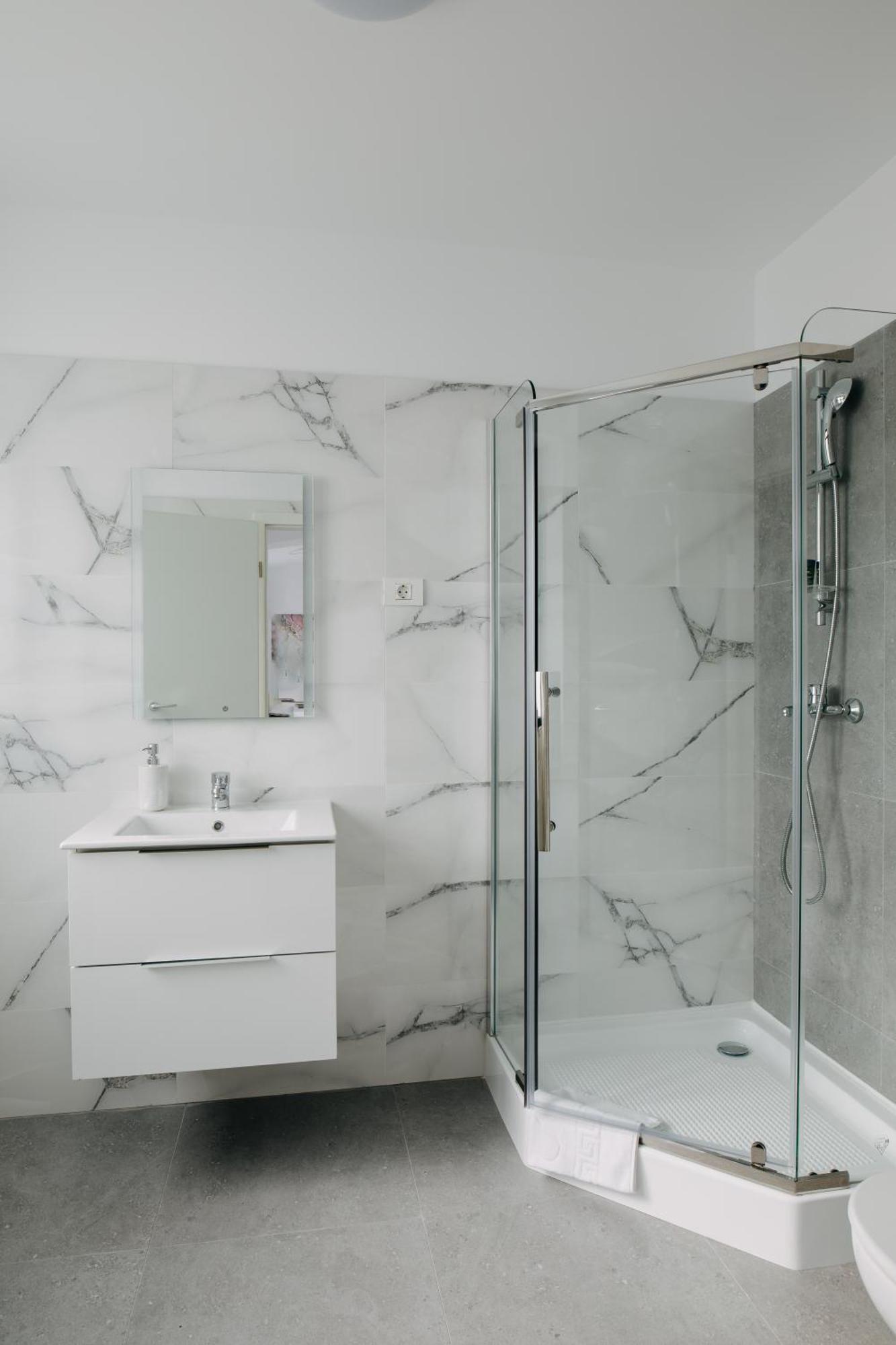 Stepo Sunset Apartment Bukares Bagian luar foto