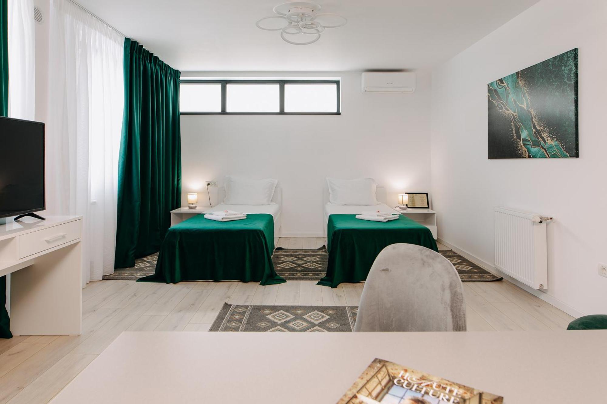 Stepo Sunset Apartment Bukares Bagian luar foto